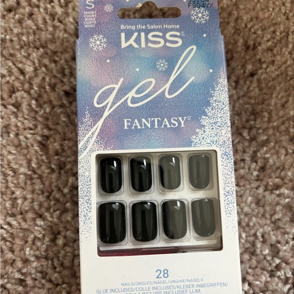 Kiss press on nails - Picture 6 of 6